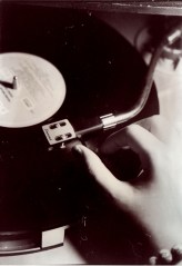 "Record Player" by DeviantArt user SomeAreLove, CC-BY-NC-ND-3.0