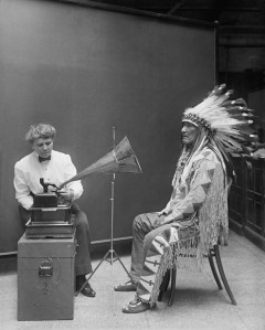 Frances_Densmore_recording_Mountain_Chief2