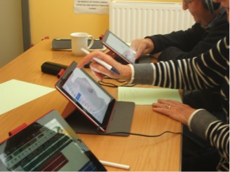 Participants working with Auria and Dropbox // Photo by author