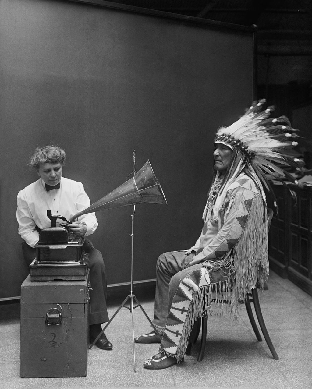 1024px-frances_densmore_recording_mountain_chief2