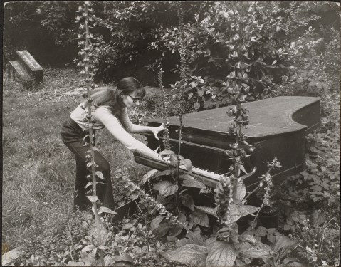 Annea Lockwood - Piano Garden [1969-70] photo by Chris Ware